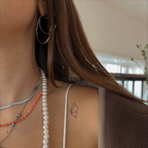 Tijdelijke Tattoo Vlinder minimalistisch 1