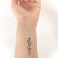 Tijdelijke Tattoo unalome (2)