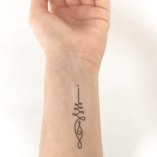 Tijdelijke Tattoo unalome (2)